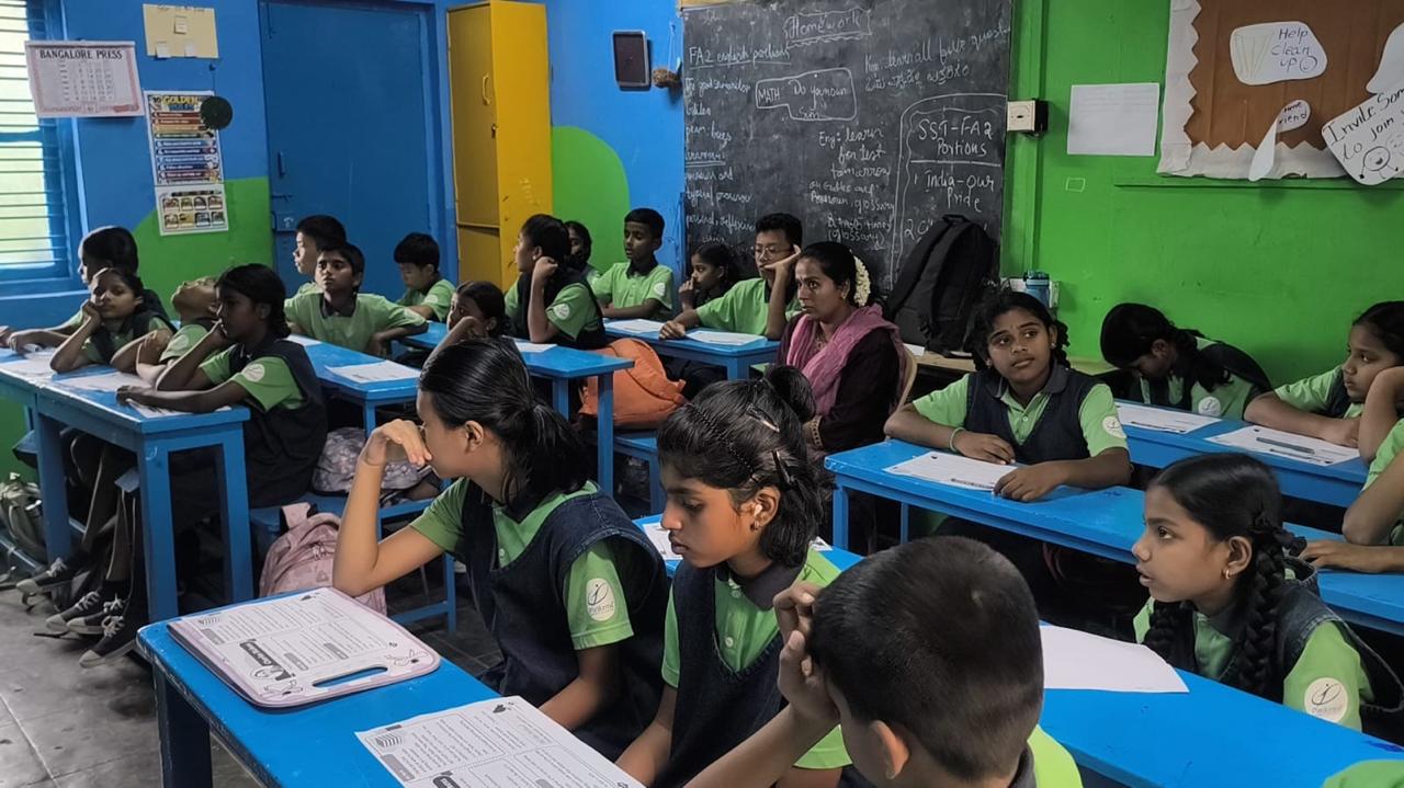 The Grade 6 Jupiter class at Parikrama School listening during a session